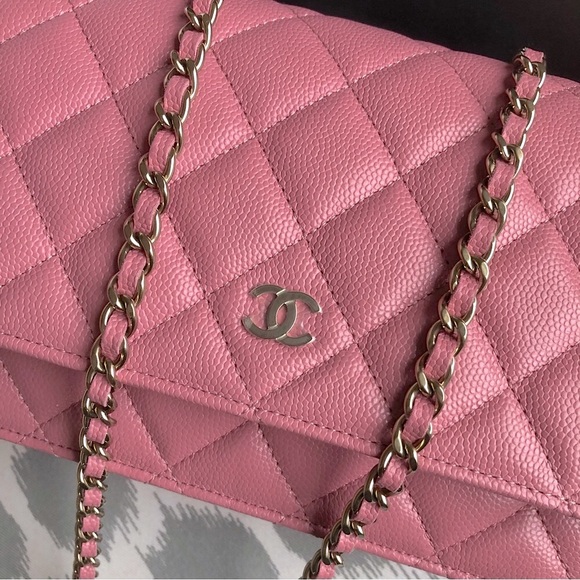 🤩💓💯 authentic Chanel WOC - Picture 7 of 12